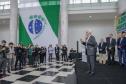 Trinta municípios paranaenses vão receber 1.200 novos abrigos de pontos de ônibus adquiridos pelo Governo do Estado por meio da Agência de Assuntos Metropolitanos do Paraná (Amep). O anúncio foi feito nesta terça-feira (22) pelo governador em exercício Darci Piana e envolve investimentos de R$ 7,4 milhões do orçamento estadual e de outros R$ 3,1 milhões de emendas indicadas por deputados estaduais.