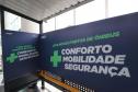 Trinta municípios paranaenses vão receber 1.200 novos abrigos de pontos de ônibus adquiridos pelo Governo do Estado por meio da Agência de Assuntos Metropolitanos do Paraná (Amep). O anúncio foi feito nesta terça-feira (22) pelo governador em exercício Darci Piana e envolve investimentos de R$ 7,4 milhões do orçamento estadual e de outros R$ 3,1 milhões de emendas indicadas por deputados estaduais.