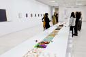 Museu Oscar Niemeyer (MON) - “Re-Selvagem” – Eva Jospin – “Re-Selvagem”, da artista francesa Eva Jospin, é a próxima exposição internacional realizada pelo Museu Oscar Niemeyer (MON) e a primeira mostra da artista no Brasil.