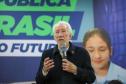 O governador em exercício Darci Piana participa nesta terça-feira (1), da entrega de 25.040 tablets para escolas da rede estadual