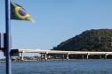 Com trecho estaiado quase pronto e 160 vigas lançadas, Ponte de Guaratuba atinge 91% de execução