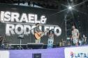 A dupla Israel e Rodolffo durante apresentação do seu show no Verão Maior Paraná, em Matinhos - 08/02/2026 - Foto: Geraldo Bubniak/AEN