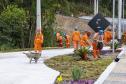 Operários da Ponte de Guaratuba festejam entrega da estrutura no Dia do Trabalhador