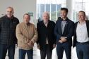 O governador Carlos Massa Ratinho Junior e o secretário da Educação, Roni Miranda, assinam nesta quarta-feira (24), o contrato do programa Mais Escolas Paraná