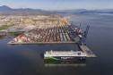 Porto de Paranaguá assume vice-liderança nacional na movimentação de veículos