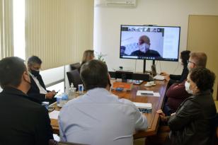 Saúde discute cenário epidemiológico com a Associação dos Municípios do Paraná