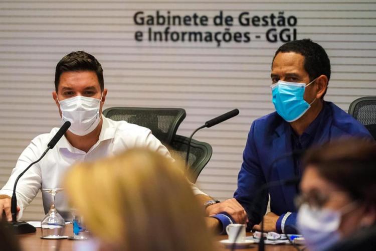 Governo inicia vacinação das forças de segurança no domingo