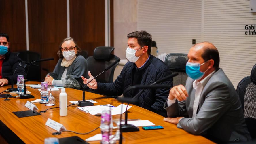 Governo estuda adoção de modelo híbrido permanente de trabalho para servidores