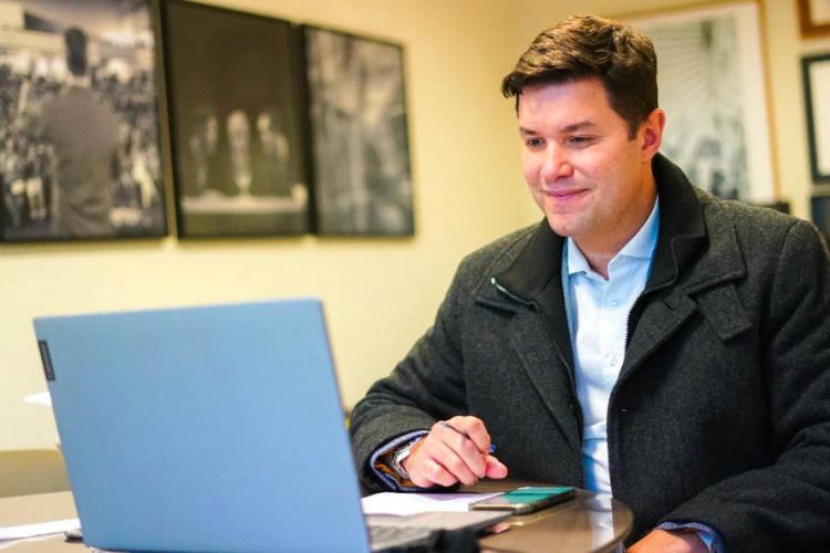 Paraná terá mais 60 Salas do Empreendedor para facilitar a abertura de pequenos negócios