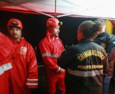Equipes do Estado auxiliam trabalhos de atendimento às vítimas do deslizamento da BR-376 
