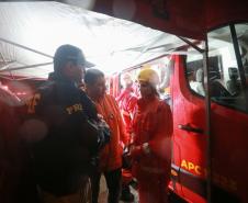 Equipes do Estado auxiliam trabalhos de atendimento às vítimas do deslizamento da BR-376 