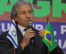 Pinhais, 01 de novembro de 2022 - Evento de entrega de veículos, benfeitorias e formalização de parceria com o governo israelense que aconteceu no Colégio Agricola Nilton Freire Maia.