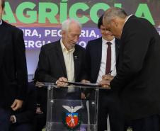 Pinhais, 01 de novembro de 2022 - Evento de entrega de veículos, benfeitorias e formalização de parceria com o governo israelense que aconteceu no Colégio Agricola Nilton Freire Maia.