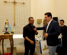 Governador Carlos Massa Ratinho Junior recebe a imagem de Nossa Senhora do Rocio no Palacio Iguaçu
