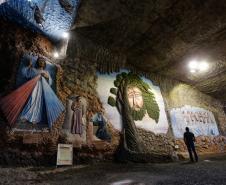 Santuário de São Miguel Arcanjo, em Bandeirantes