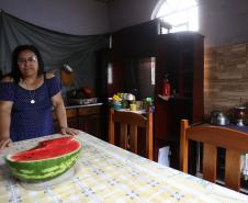 Trinta e quatro famílias que viviam em casas em situação precária ou áreas de risco em Rio Azul, na região Centro-Sul do Paraná, receberam nesta sexta-feira (09) novas moradias do Governo do Estado Carlos Massa Ratinho Junior. A inauguração do conjunto habitacional e entrega das chaves contou com a participação do governador Carlos Massa Ratinho Junior e o prefeito Leandro Jasinski.