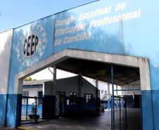 Governo inicia entrega de alimentos não perecíveis para merenda em 2,1 mil escolas