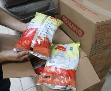 Governo inicia entrega de alimentos não perecíveis para merenda em 2,1 mil escolas