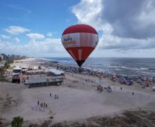 Beleza contemplada do alto: voo de balão estreia no Verão Maior Paraná