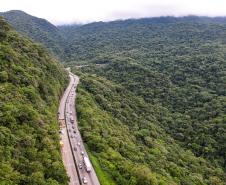DER-PR retira guindaste da BR-277 para melhorar tráfego neste final de semana
