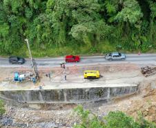 Estrada da Graciosa - obras de recuperação da Estrada da Graciosa, depois dos desmoronamentos causados pelas chuvas