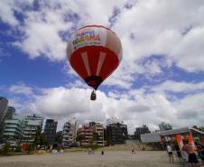 Beleza contemplada do alto: voo de balão estreia no Verão Maior Paraná