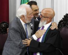 Vice-governador acompanha a posse da nova mesa diretora do Tribunal de Contas do Paraná 