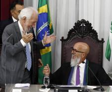 Vice-governador acompanha a posse da nova mesa diretora do Tribunal de Contas do Paraná 
