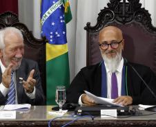 Vice-governador acompanha a posse da nova mesa diretora do Tribunal de Contas do Paraná 