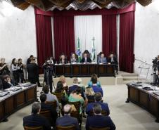 Vice-governador acompanha a posse da nova mesa diretora do Tribunal de Contas do Paraná 