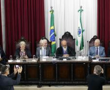 Vice-governador acompanha a posse da nova mesa diretora do Tribunal de Contas do Paraná 