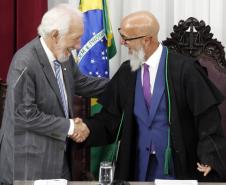 Vice-governador acompanha a posse da nova mesa diretora do Tribunal de Contas do Paraná 