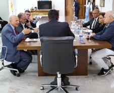 Chefes dos Poderes do Paraná divulgam nota em defesa da Democracia