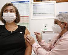 Campanha de vacinação contra a Covid-19 completa dois anos no Paraná