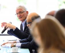 Em reunião com secretariado, governador reforça pedido de gestão guiada pela eficiência