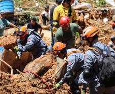 Equipe da Defesa Civil do Paraná vai auxiliar municípios atingidos por chuvas em São Paulo