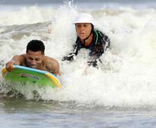 Verão Maior Paraná - Praia Brava de Guaratuba Federação Paranaense de Bodyboarding, do Instituto Guaramar e da prefeitura de Guaratuba, promoveram um evento com PCD - pessoas com deficiência, de pratica do esporte Bodyboarding.