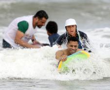Verão Maior Paraná - Praia Brava de Guaratuba Federação Paranaense de Bodyboarding, do Instituto Guaramar e da prefeitura de Guaratuba, promoveram um evento com PCD - pessoas com deficiência, de pratica do esporte Bodyboarding.