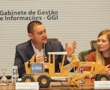 À Frente Paraná: governador anuncia pacote de obras de infraestrutura de R$ 3,4 bilhões
