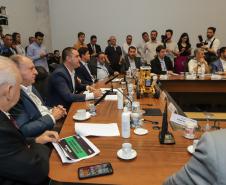 À Frente Paraná: governador anuncia pacote de obras de infraestrutura de R$ 3,4 bilhões