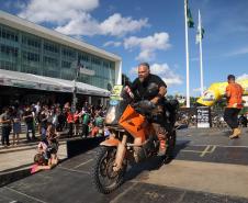Mais de 1.200 pessoas acompanharam a festa de premiação do Rally Transparaná
