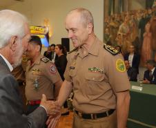 Casa Militar comemora 95 anos e condecora autoridades com medalhas de mérito