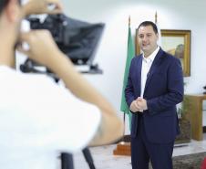 O governador Carlos Massa Ratinho autorizou a abertura de concurso público para a contratação de professores e pedagogos para atuar na rede estadual do Paraná.