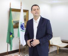 O governador Carlos Massa Ratinho autorizou a abertura de concurso público para a contratação de professores e pedagogos para atuar na rede estadual do Paraná.