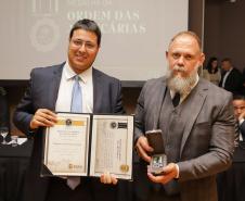 Governador comemora avanços na segurança pública em entrega de homenagens da Polícia Civil