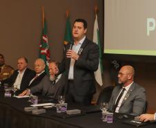 Governador comemora avanços na segurança pública em entrega de homenagens da Polícia Civil