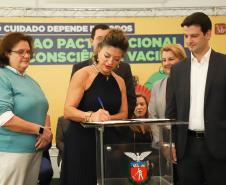 Paraná é o 1º estado a unir todos os Poderes no Pacto Nacional pela Consciência Vacinal