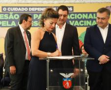 Paraná é o 1º estado a unir todos os Poderes no Pacto Nacional pela Consciência Vacinal