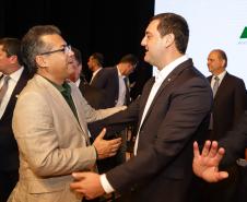 Governador destaca atuação conjunta entre Estado e municípios na posse da AMP