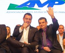 Governador destaca atuação conjunta entre Estado e municípios na posse da AMP